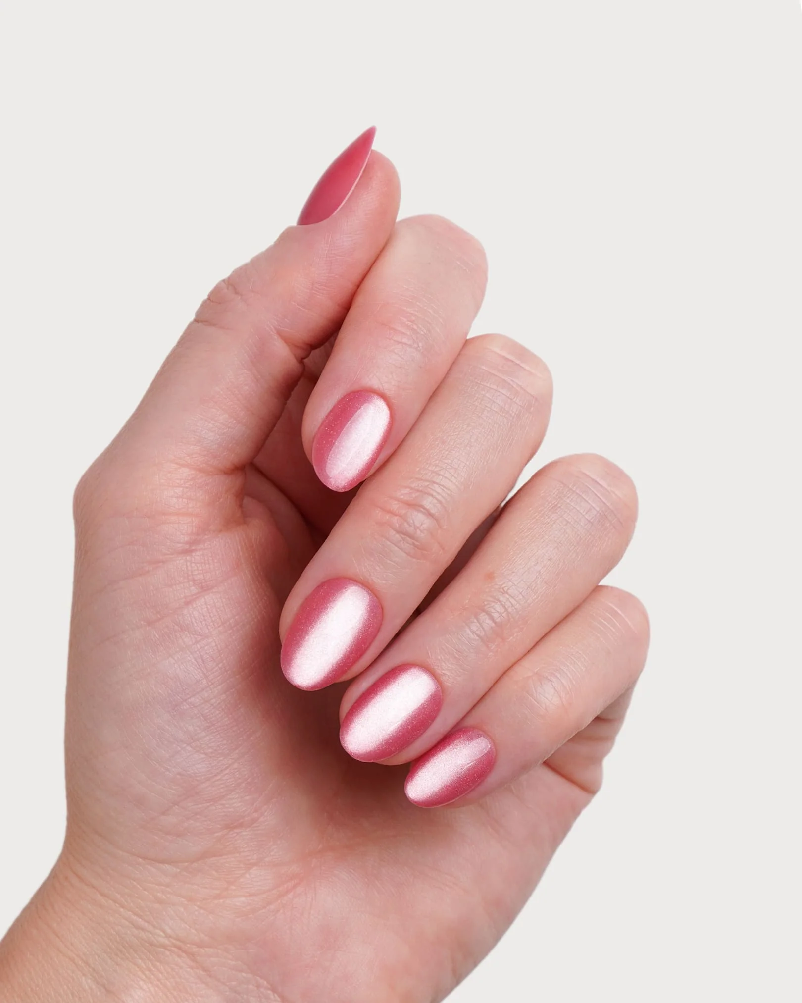 Glass Pink Cat Eye Corte Rotonde Press Ons in Soft Gel - Image 4
