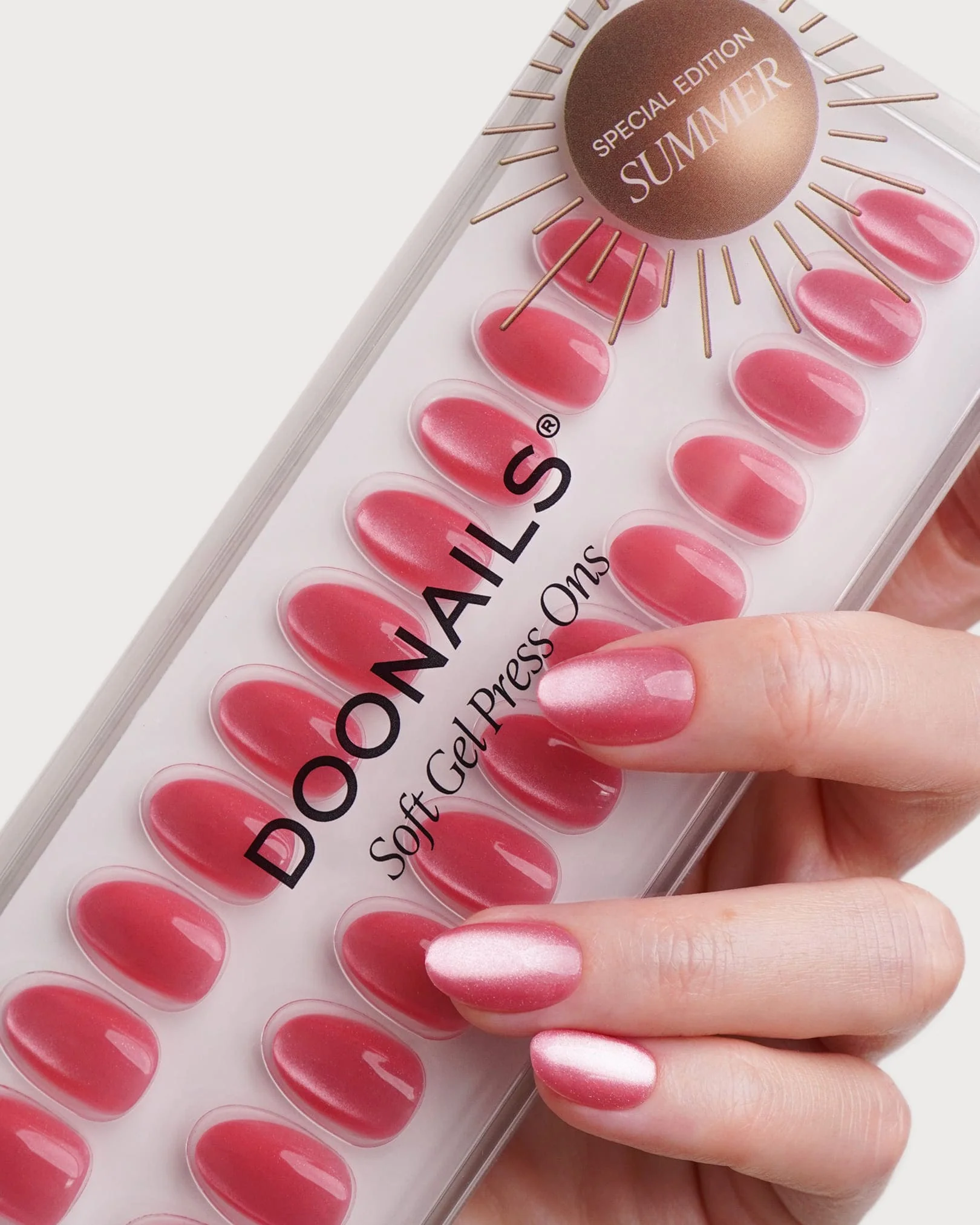 Glass Pink Cat Eye Corte Rotonde Press Ons in Soft Gel - Image 5